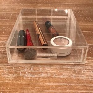 Acrylic makeup organizer